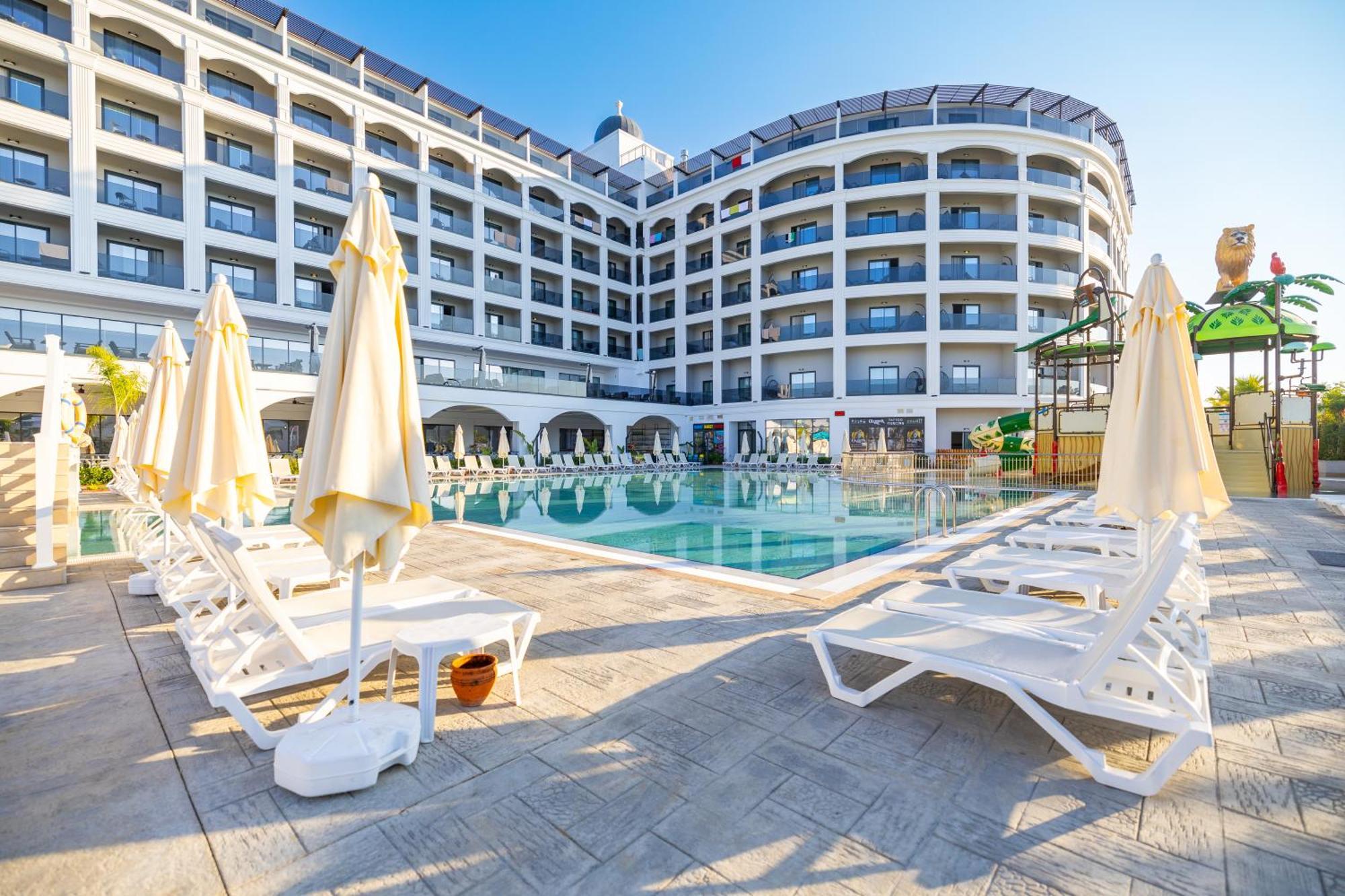 Side Moon Palace Hotel Exterior photo